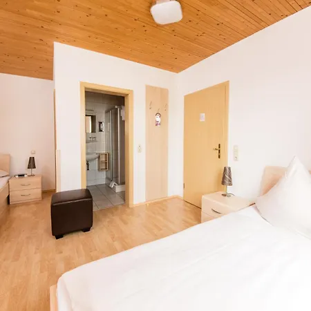Bavaria Hotell 3*